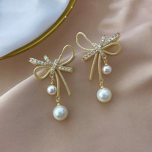 Bow Pearl Stud Earrings