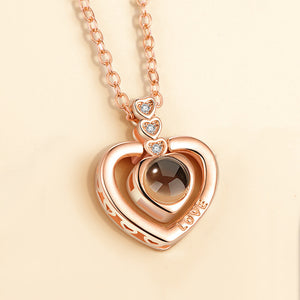 Heart-shaped projection pendant