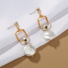Load image into Gallery viewer, Fashion Women&#39;s Pearl Earrings Pendant Necklace
