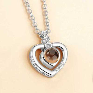 Heart-shaped projection pendant