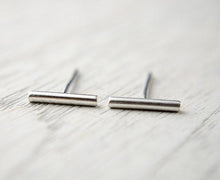 Load image into Gallery viewer, 2020 Japanese stick word stud earrings
