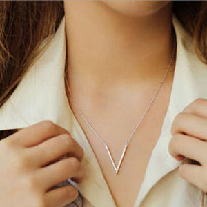 S925 Sterling SilverPersonality Letter V Collarbone Necklace