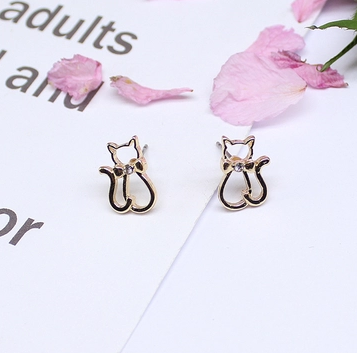 Simple and cute hollowed out kitten earrings