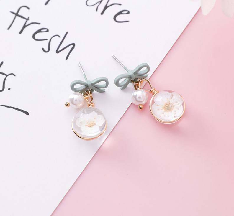 Pearl flower earrings