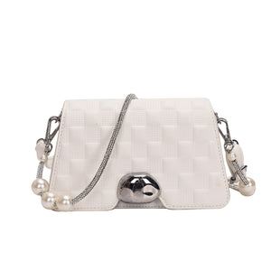 Fashion embossed clamshell chain handbag