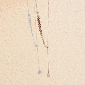 Phoenix Tail Pearl Clavicle Necklace
