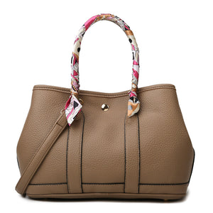 Fashion urban three-dimensional stitching handbag
