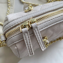 Load image into Gallery viewer, Genuine Leather Pure Color Pearl Chain Handbag
